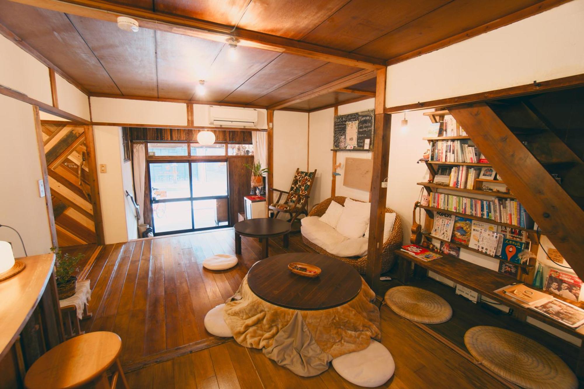 宿たぬきのねどこ Guesthouse Tanuki Tokoname Buitenkant foto